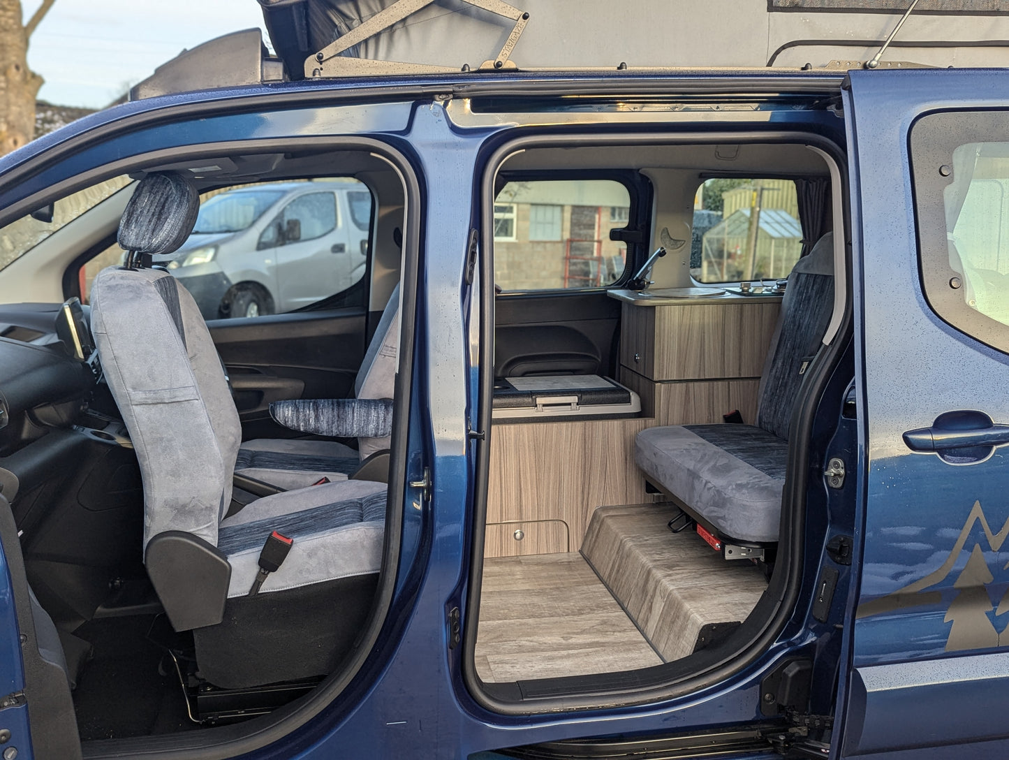 Citroën Berlingo Family MPV Ultimate Side Layout Campervan Conversion – A True Camper with Comfort, Style & Adventure in One!