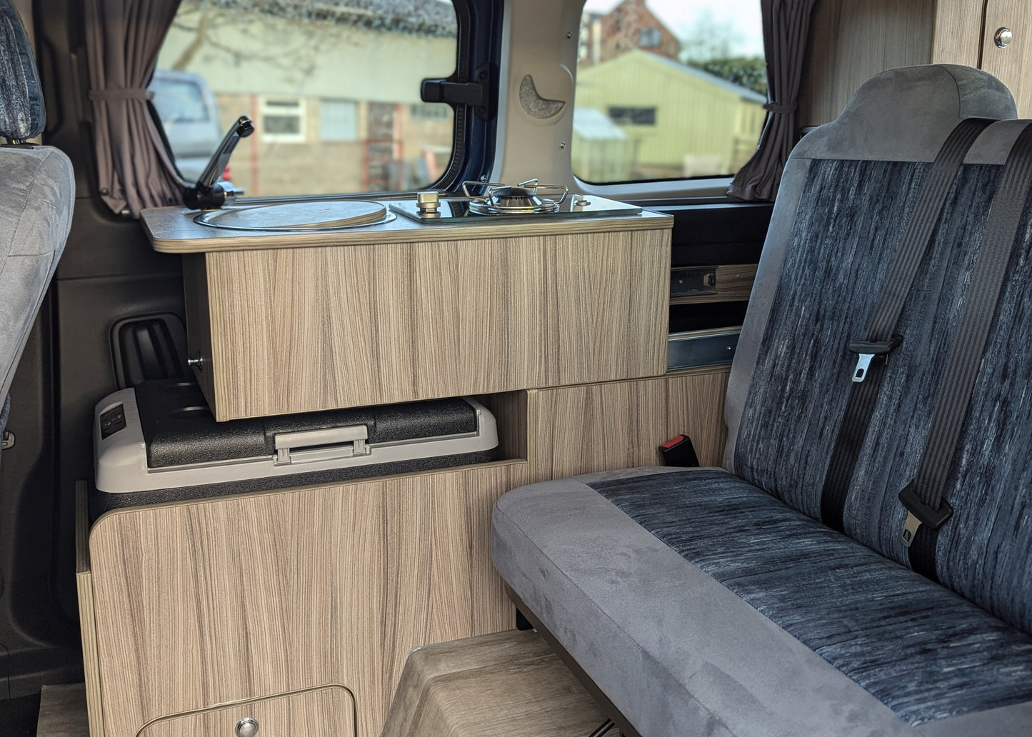 Citroën Berlingo Family MPV Campervan Conversion – Side Kitchen, M1 Bed, Fridge & Leisure Battery