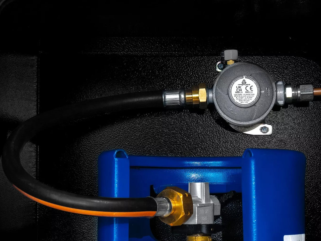 5.1 Install a metal Gas Locker to fulfil the requirements of BS EN 1949