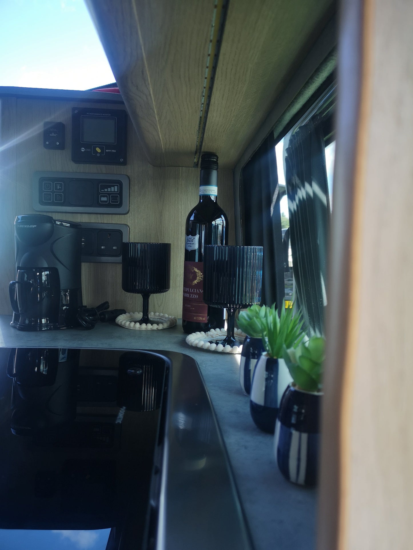 'Mamble' Camper van Conversion for the Renault Trafic, Nissan NV300 & Fiat Talento - cccampers.myshopify.com