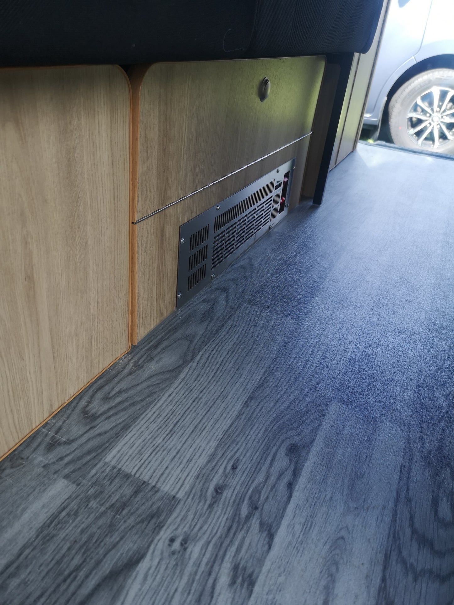 'Mamble' Camper van Conversion for the Renault Trafic, Nissan NV300 & Fiat Talento - cccampers.myshopify.com