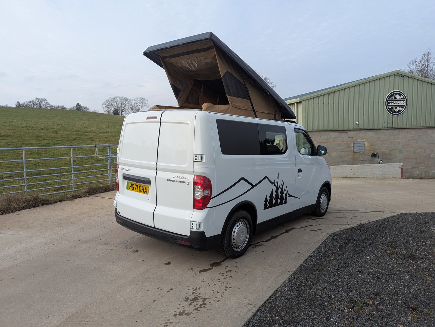 Upgrade your SAIC Maxus eDeliver 3 campervan with the Stargaze Rear Elevating Roof and optional window installation. Enhance headroom, ventilation, and natural light for a more comfortable and spacious adventure. Professionally fitted with high-quality materials.