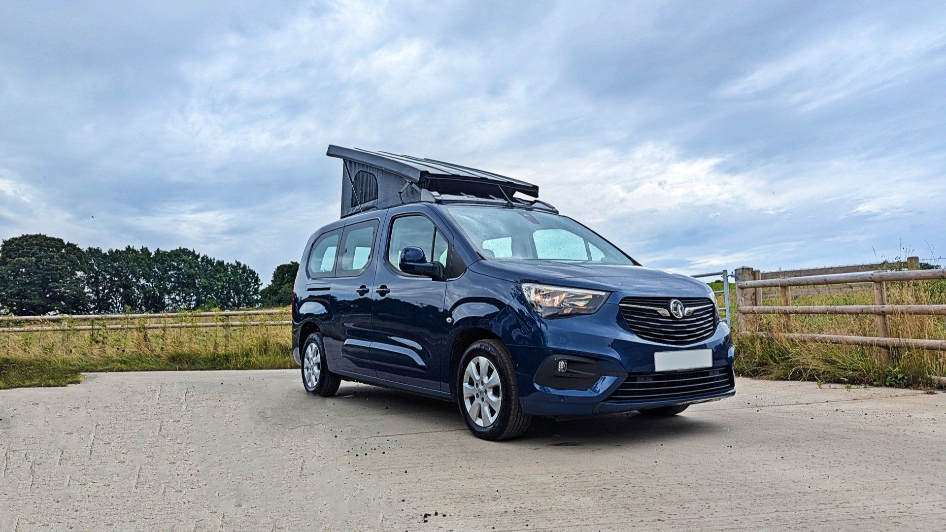 citroen berlingo xl camper Berlingo Combo Partner ProAce City Pop Top Roof – Fitted UK