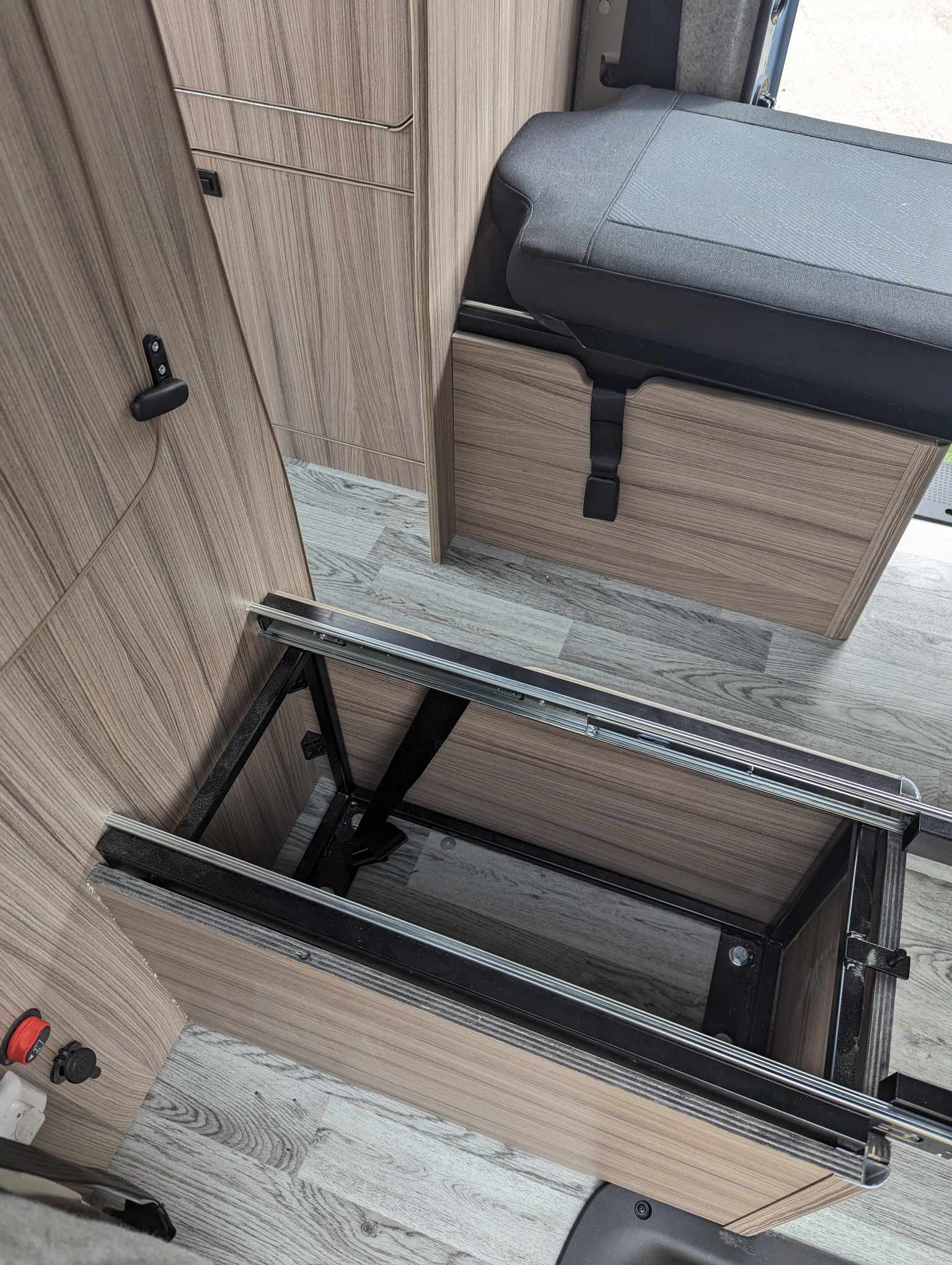 The Witley Camper Van Conversion for the 2013 on Ford Transit Custom and 2024 all New Volkswagen Transporter T7 - cccampers.myshopify.com