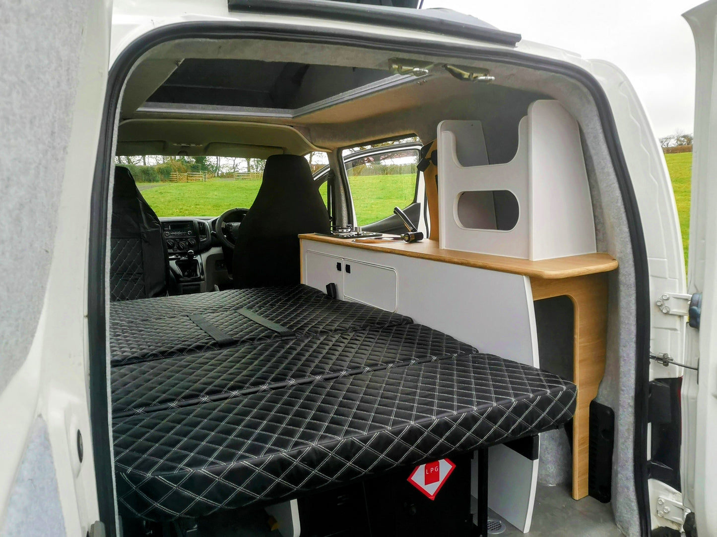 Nissan NV200 & eNV200 Ultimate Side Kitchen Layout Campervan Conversion – A True Camper with Comfort, Style & Adventure in One!