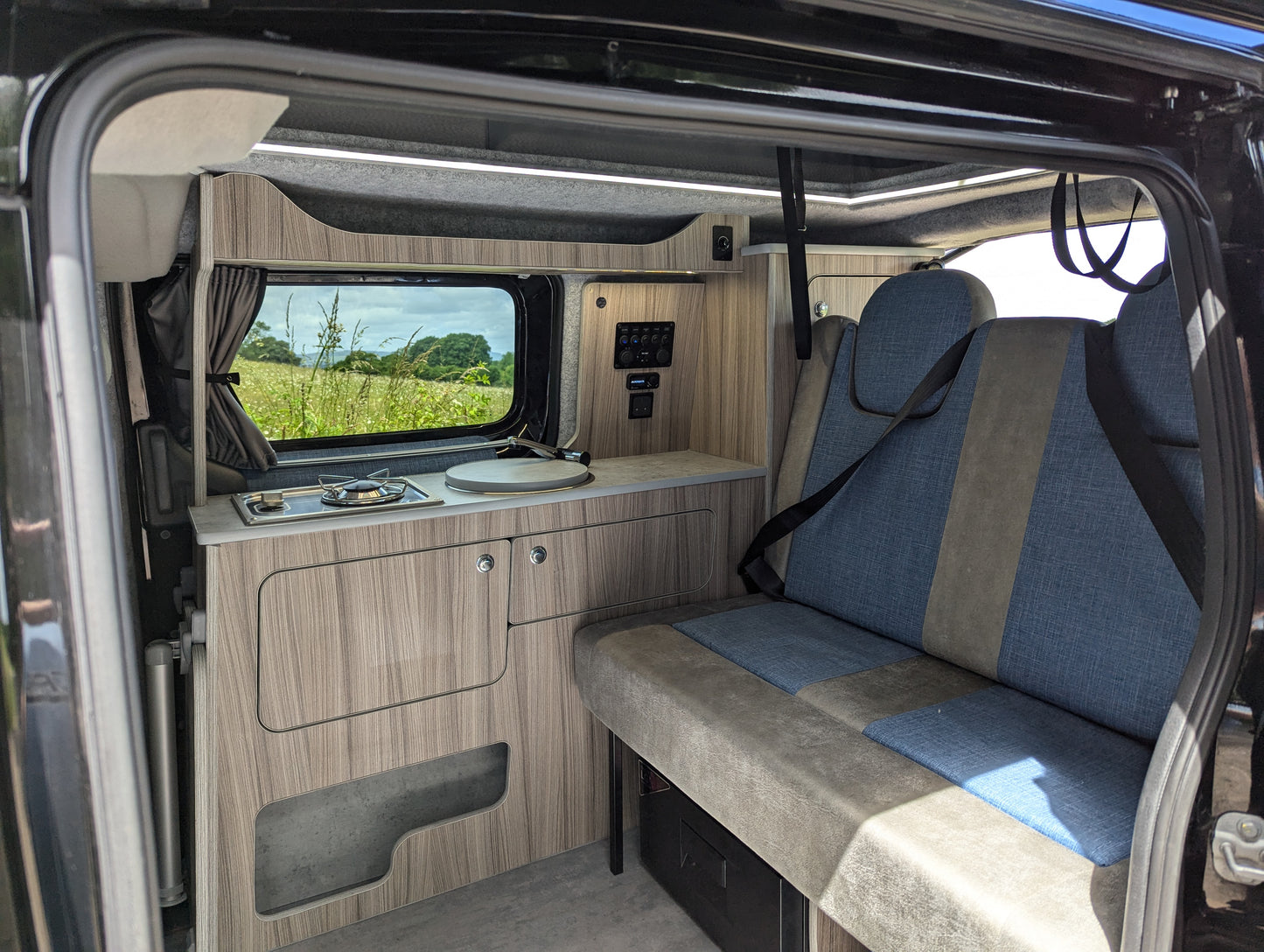 Nissan NV200 & eNV200 Ultimate Side Kitchen Layout Campervan Conversion – A True Camper with Comfort, Style & Adventure in One!