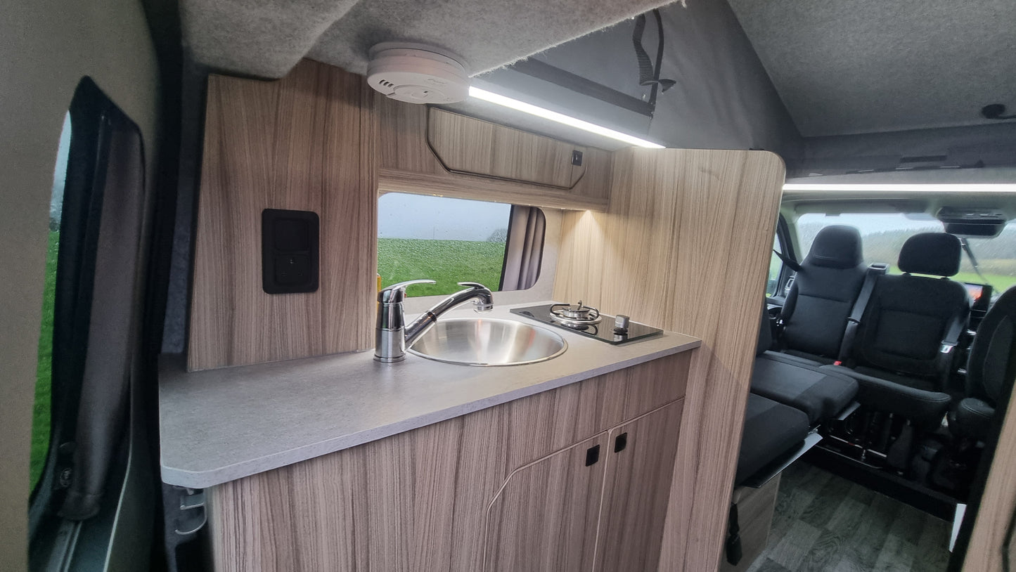 Renault Trafic E-Tech | 100% Electric Gas-Free Luxury Motorhome