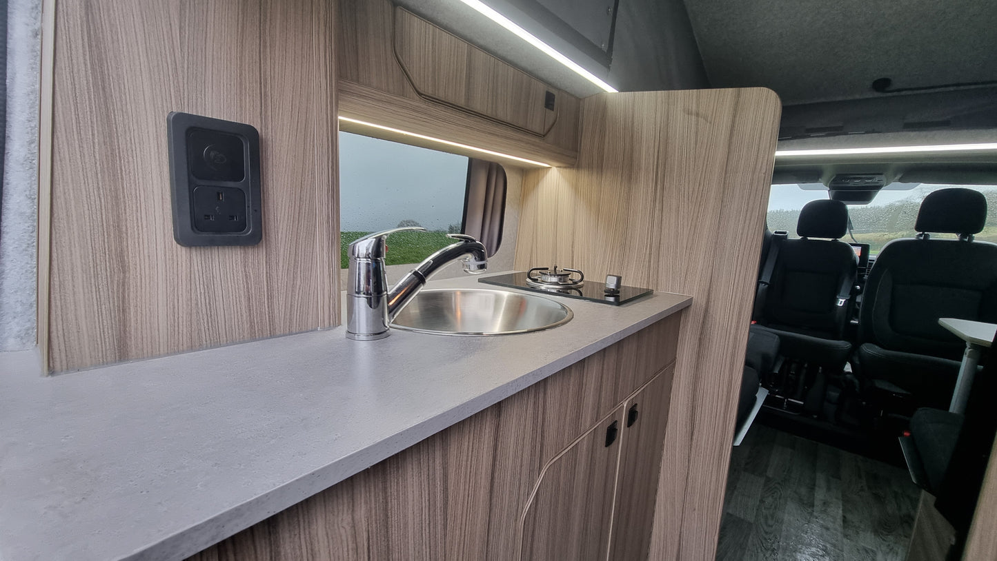 Renault Trafic E-Tech | 100% Electric Gas-Free Luxury Motorhome