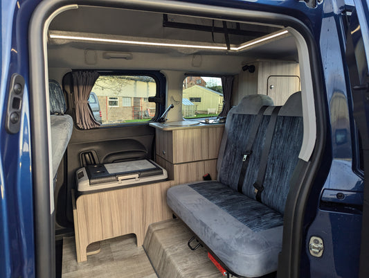 Citroën Berlingo Family MPV Campervan Conversion – Side Kitchen, M1 Bed, Fridge & Leisure Battery
