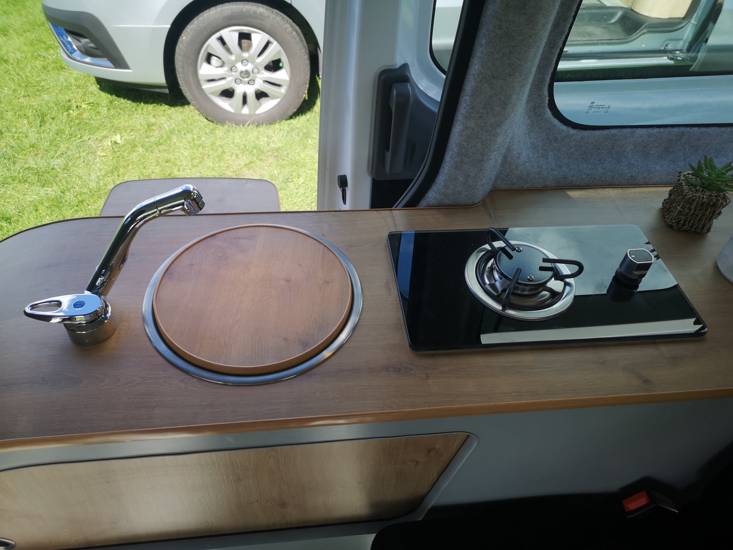 Nissan NV200 Escape Micro Campervan – Meet the Esacpe Petrol Automatic