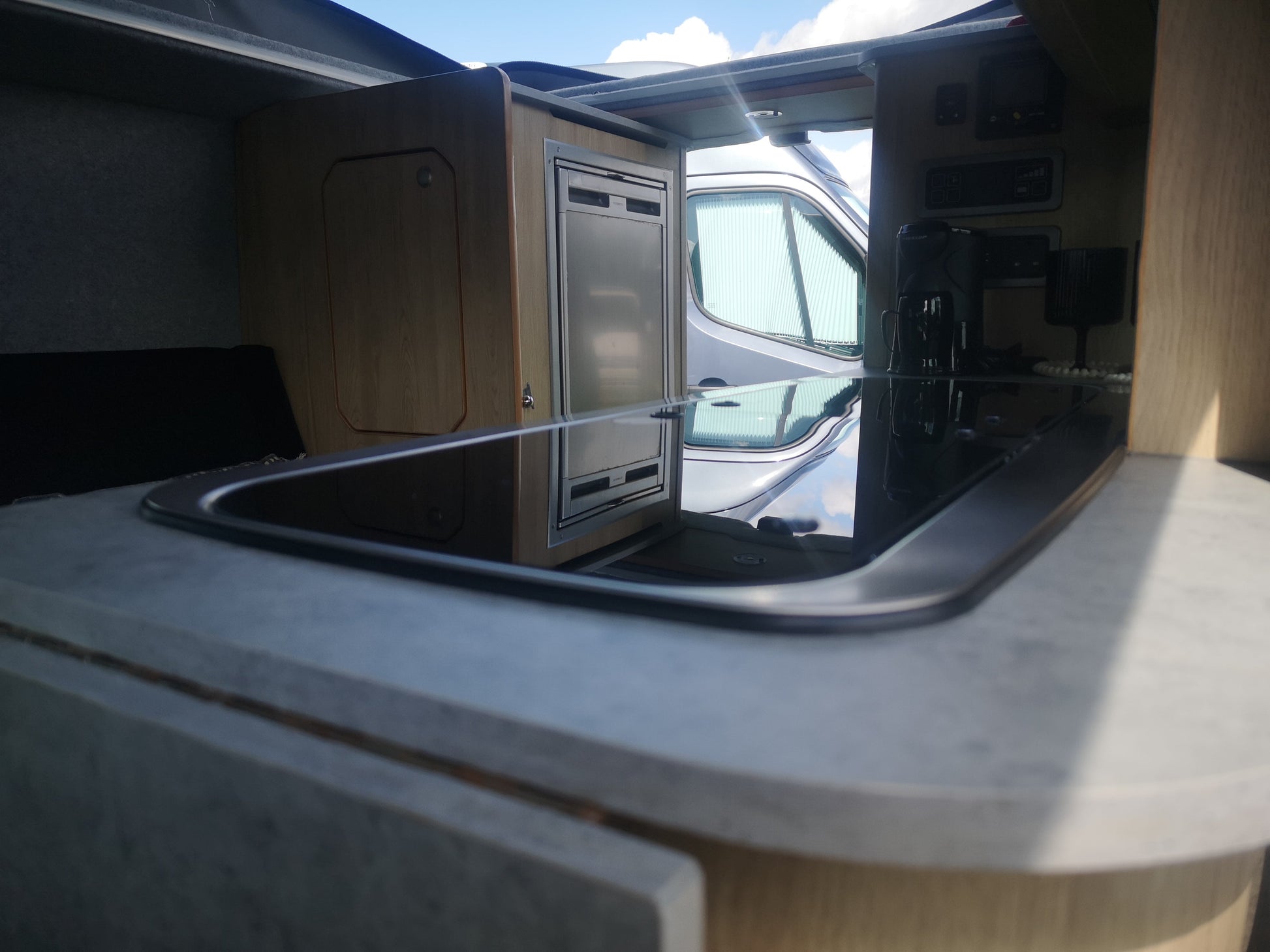 'Mamble' Camper van Conversion for the Renault Trafic, Nissan NV300 & Fiat Talento - cccampers.myshopify.com