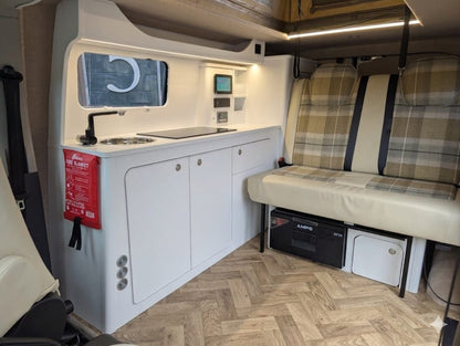 The Kinlet – Maxus eDeliver 3 (ED3) Flagship Campervan Conversion | IMI EV Qualified, NCC Trained, M1-Certified | Built in Worcestershire