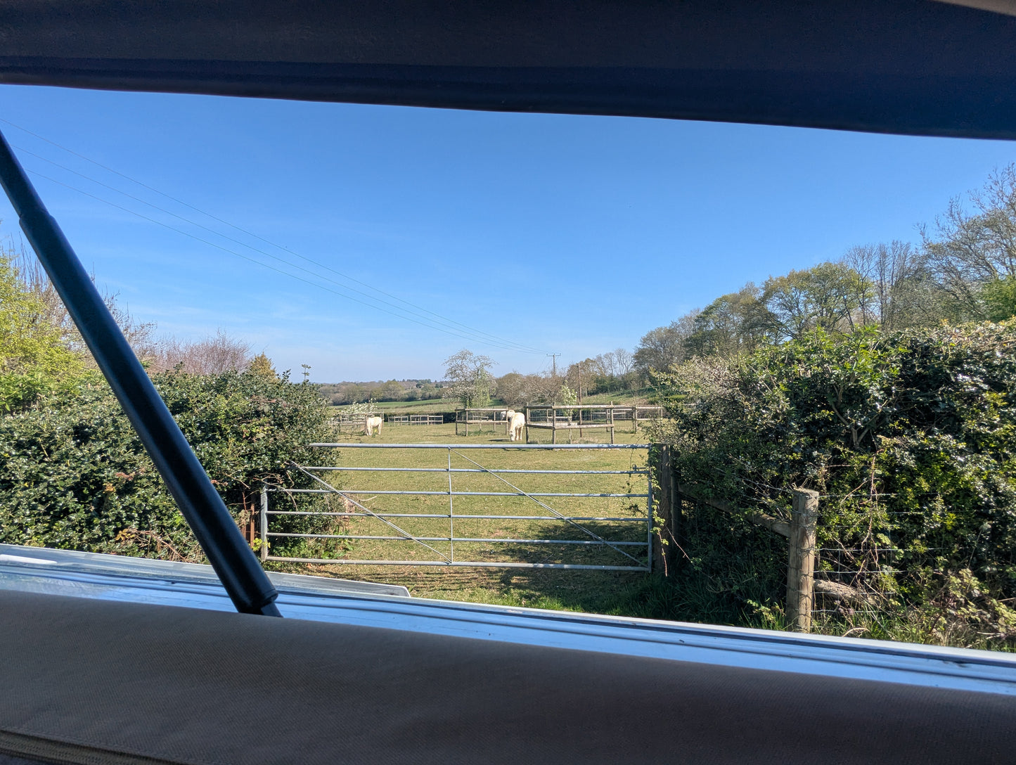 Maxus eDeliver 3 Escape Micro Campervan – Meet the Escape 35Kw EV Automatic