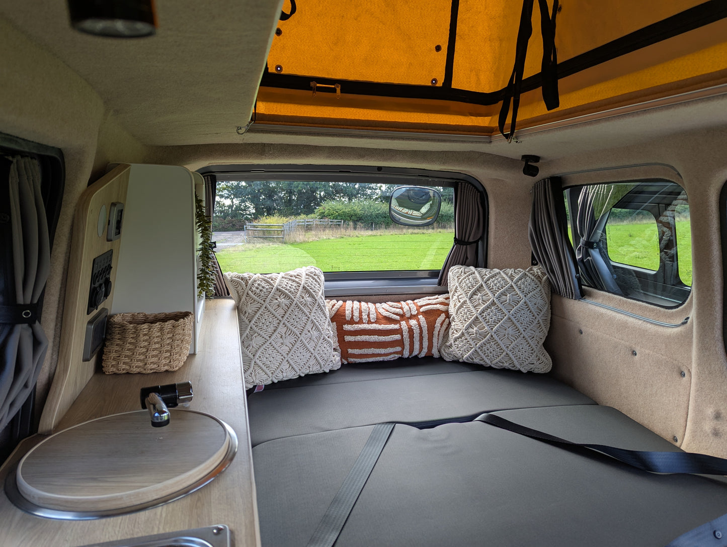 Nissan NV200 Escape Micro Campervan – Meet the Esacpe Petrol Automatic