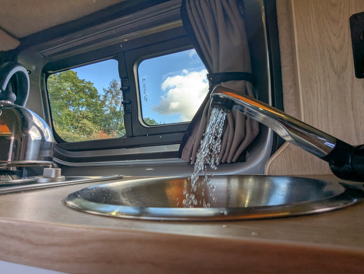 Nissan NV200 Escape Micro Campervan – Meet the Esacpe Petrol Automatic