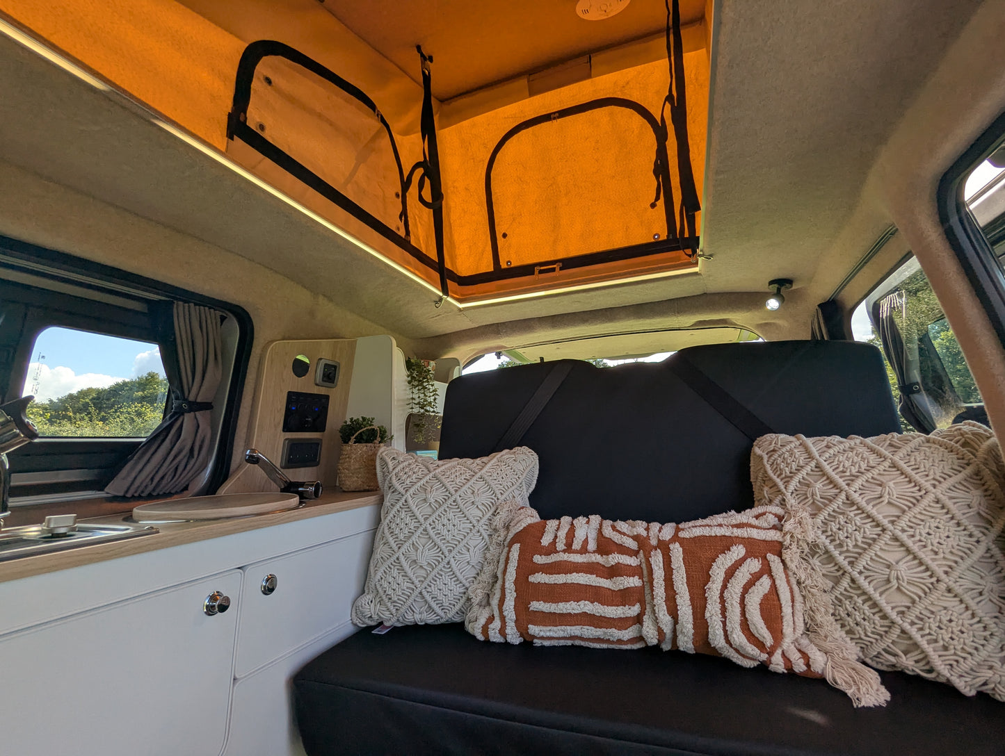 Nissan NV200 Escape Micro Campervan – Meet the Esacpe Petrol Automatic