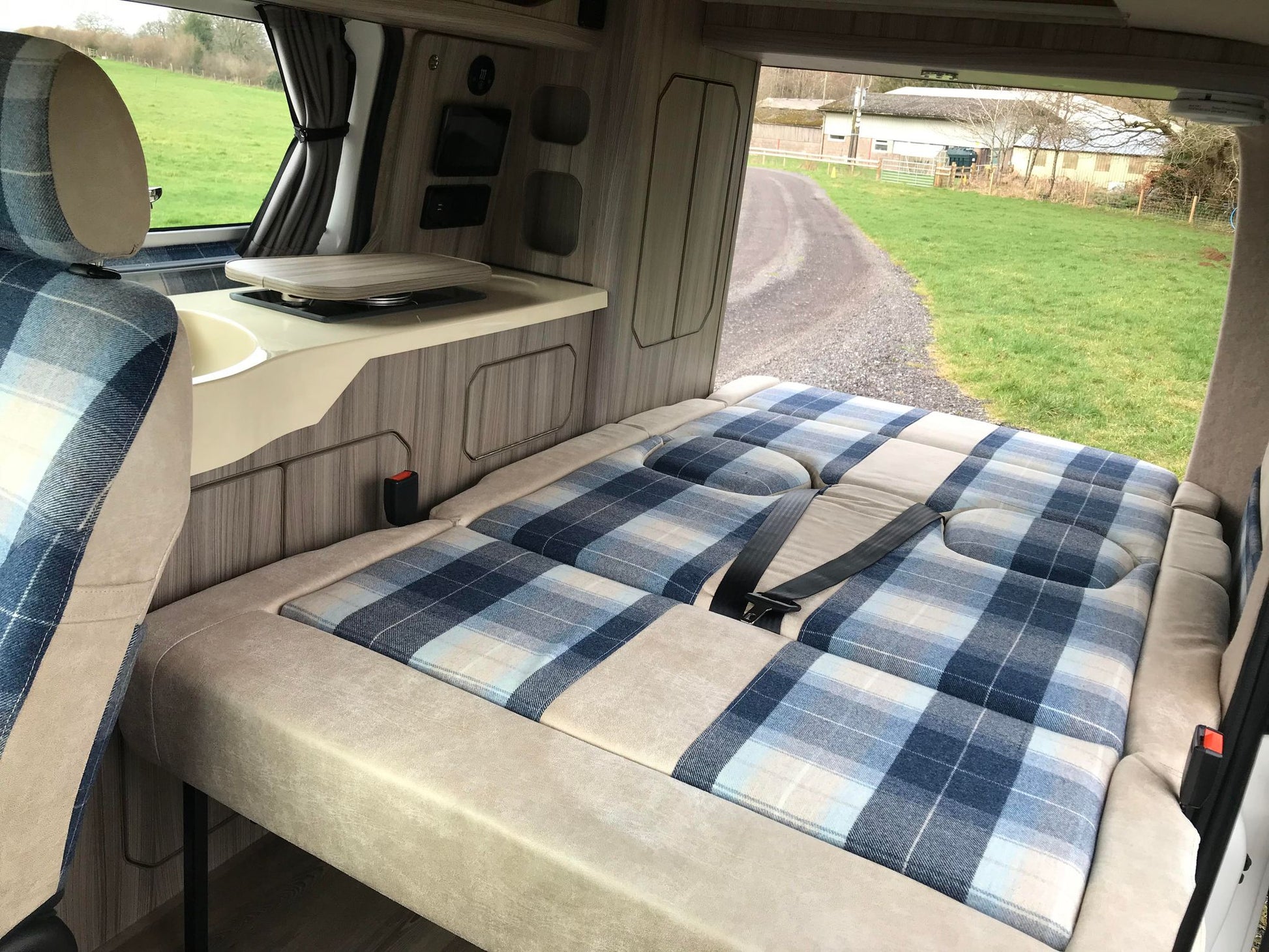 The Clee Solo or Duo Camper Van Conversion for the Nissan NV200 & eNV200 Diesel or Electric Camper. - cccampers.myshopify.com