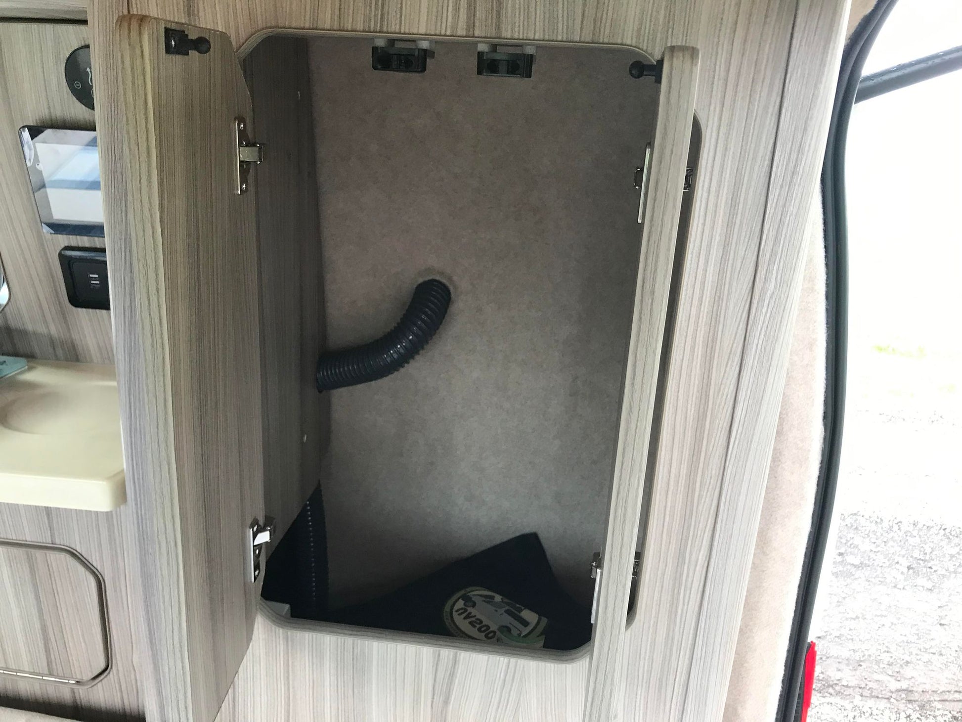 The Clee Solo or Duo Camper Van Conversion for the Nissan NV200 & eNV200 Diesel or Electric Camper. - cccampers.myshopify.com