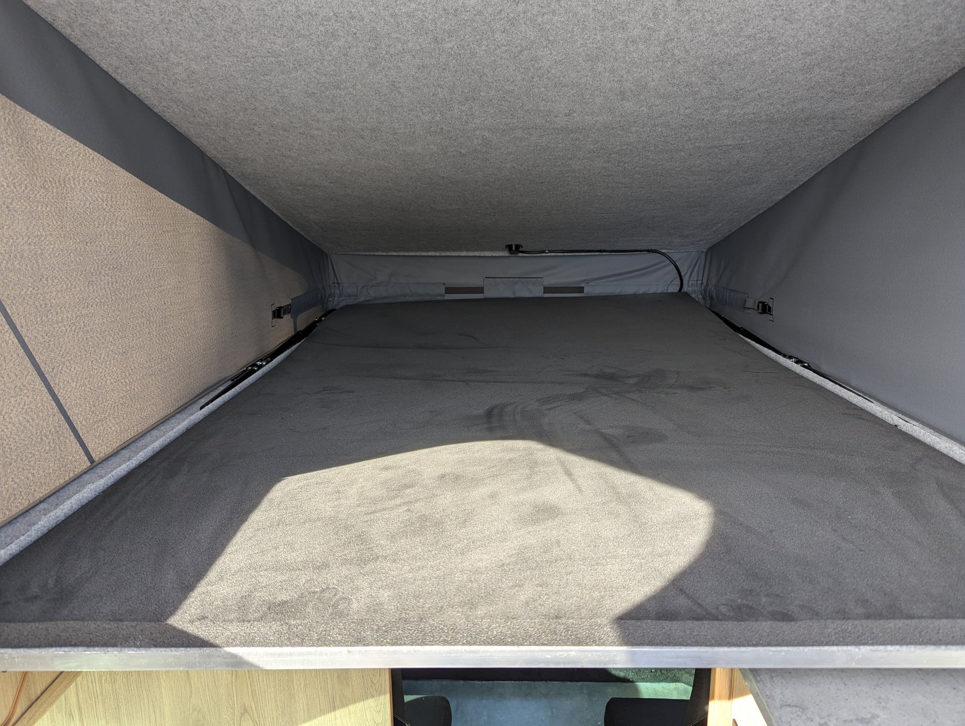 Universal Drop-Down Roof Bed for Campervan Roof Bed Systems on Pop Top Elevating roofs