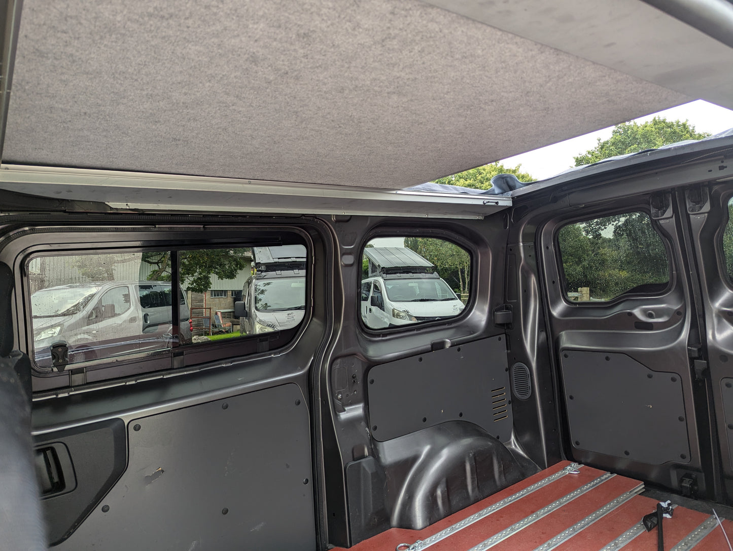Pop Top Elevating Roof For Citroen Dispatch, Vauxhall Vivaro, Toyota ProAce & Peugeot Expert MK3