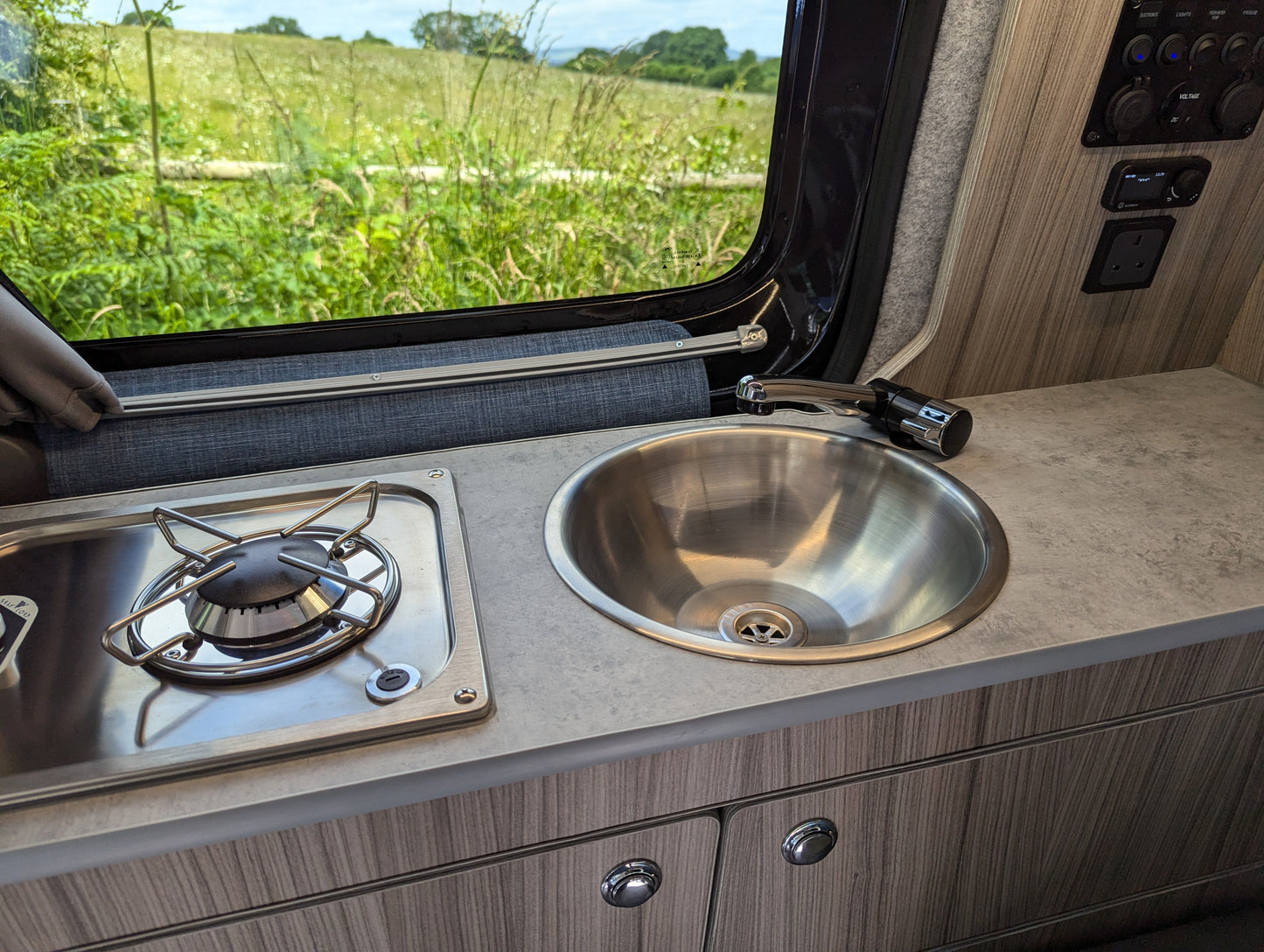 Volkswagen Caddy Maxi Ultimate Side Kitchen Layout Campervan Conversion – A True Camper with Comfort, Style & Adventure in One!