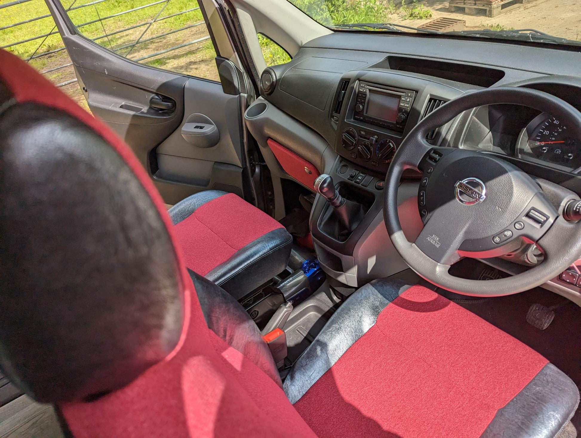 Nissan NV200 Clee Micro Camper Car Petrol Automatic - cccampers.myshopify.com