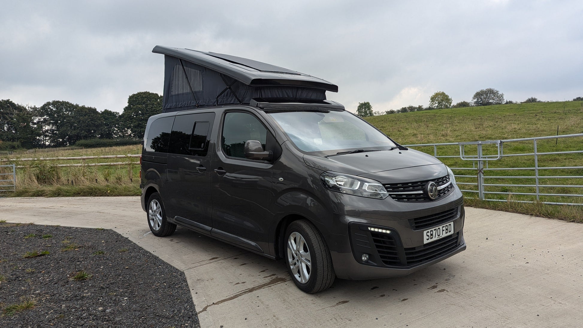 Camper Vans Vauxhall Vivaro Pop Up Roof Conversion Stargaze Pop Up