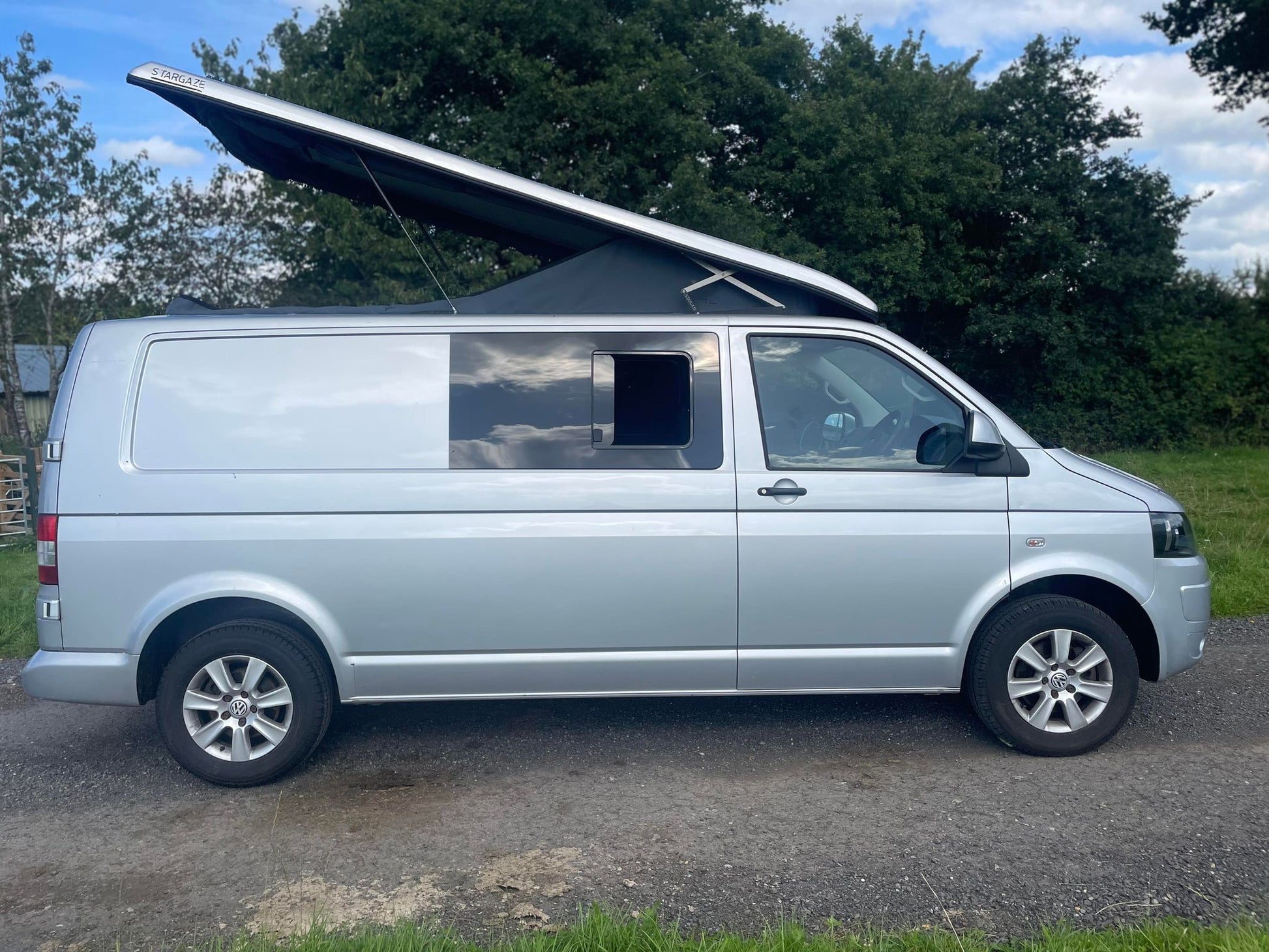 Stargaze Pop Up Rear Elevating Roof for the 2003 onward Volkswagen Transporter T5 T6 - cccampers.myshopify.com