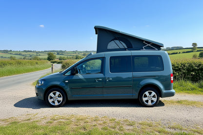 VW Volkswagen Caddy Maxi (2003 - 2019) Pop-Top Roof Installation