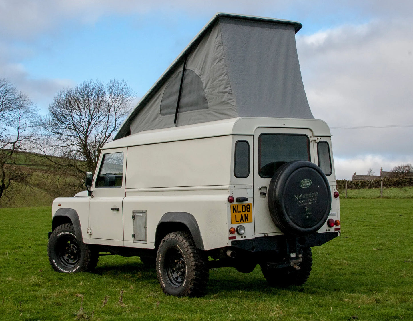 Land Rover Defender 90 & 110 Pop-Top Elevating Roof Installation | CCCAMPERS