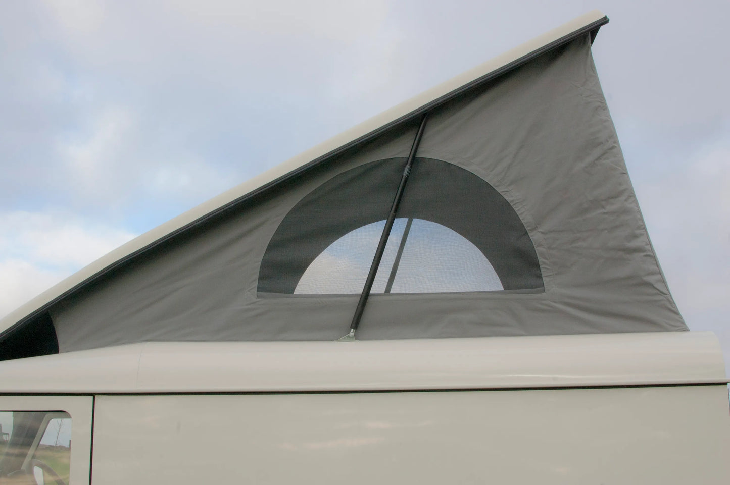 Land Rover Defender 90 & 110 Pop-Top Elevating Roof Installation | CCCAMPERS